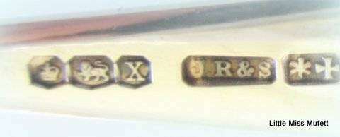 A Hallmarked silver sugar snipper and a Hallmarked silver thimble--Total weight 25 gram