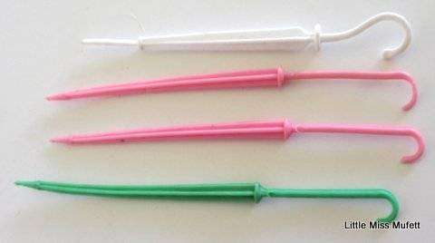 A Lot of vintage Barbie and Sindy accessories including a Baywatch Ski Runner and Sindy Snowboards