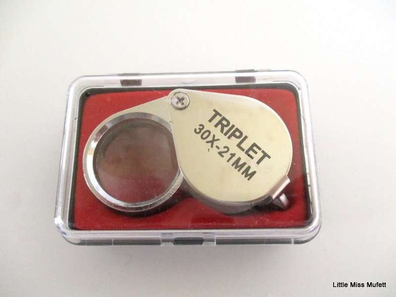 A JEWELLERS MAGNIFYING LOUPE ---NEW