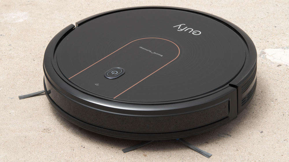 Eufy Clean RoboVac 15C MAX WiFi Robot Vacuum Cleaner in box wih attachment in box, DISPLAY UNIT