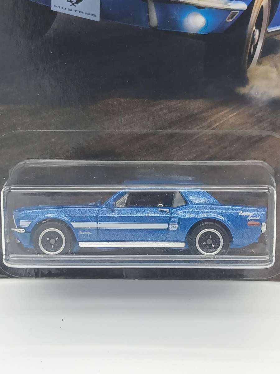 Matchbox '68 Ford Mustang GT CS & '65 Ford Mustang GT