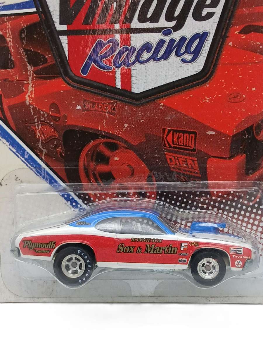 Hot Wheels Sox & Martin's '73 Plymouth Duster Vintage Racing Real Riders