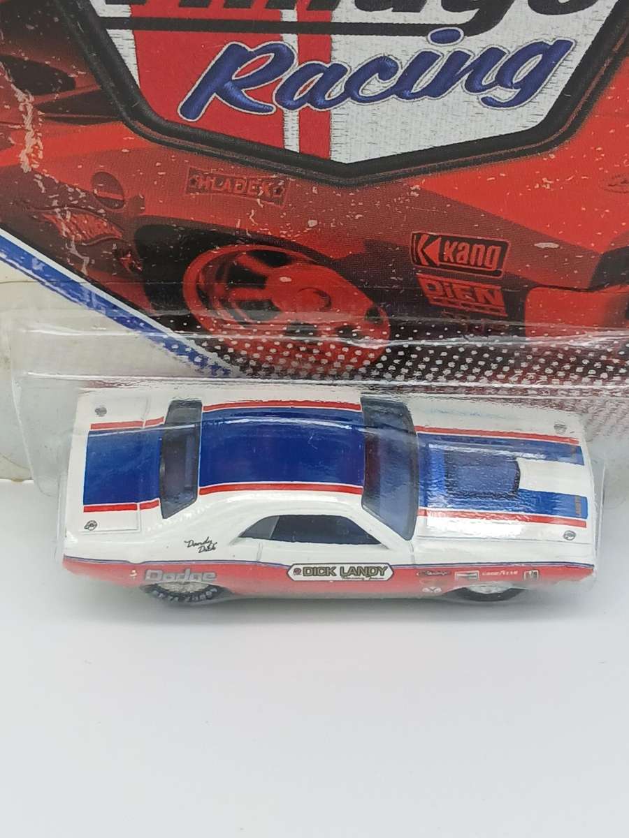 Hot Wheels Dick Landy's Dodge Challenger Vintage Racing Real Riders