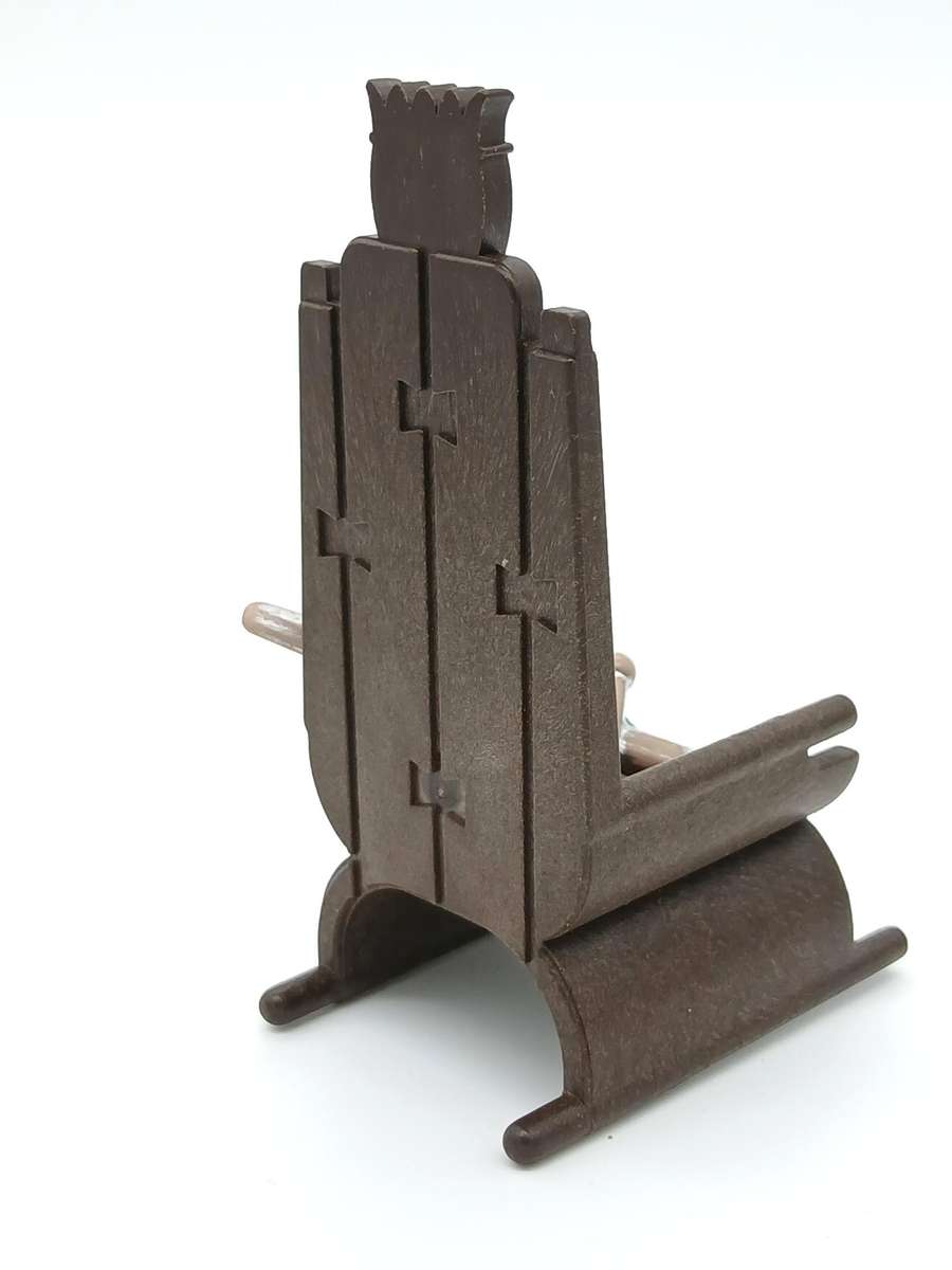 Vintage Playmobil King and Throne - No.3331 V2 (1979)