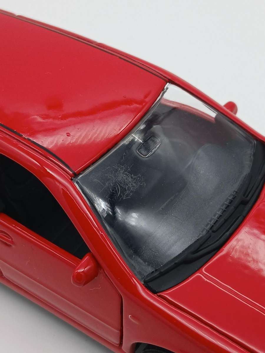 Welly Volkswagen VW Golf IV Red