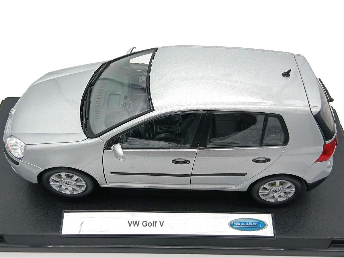 Welly Volkswagen VW Golf GTI Mk V 1/18