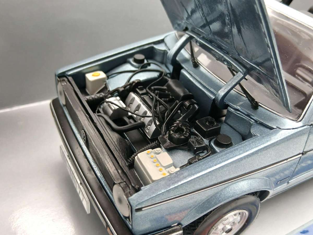 Sun Star Volkswagen VW Golf GTI Mk1 Convertible 1/18