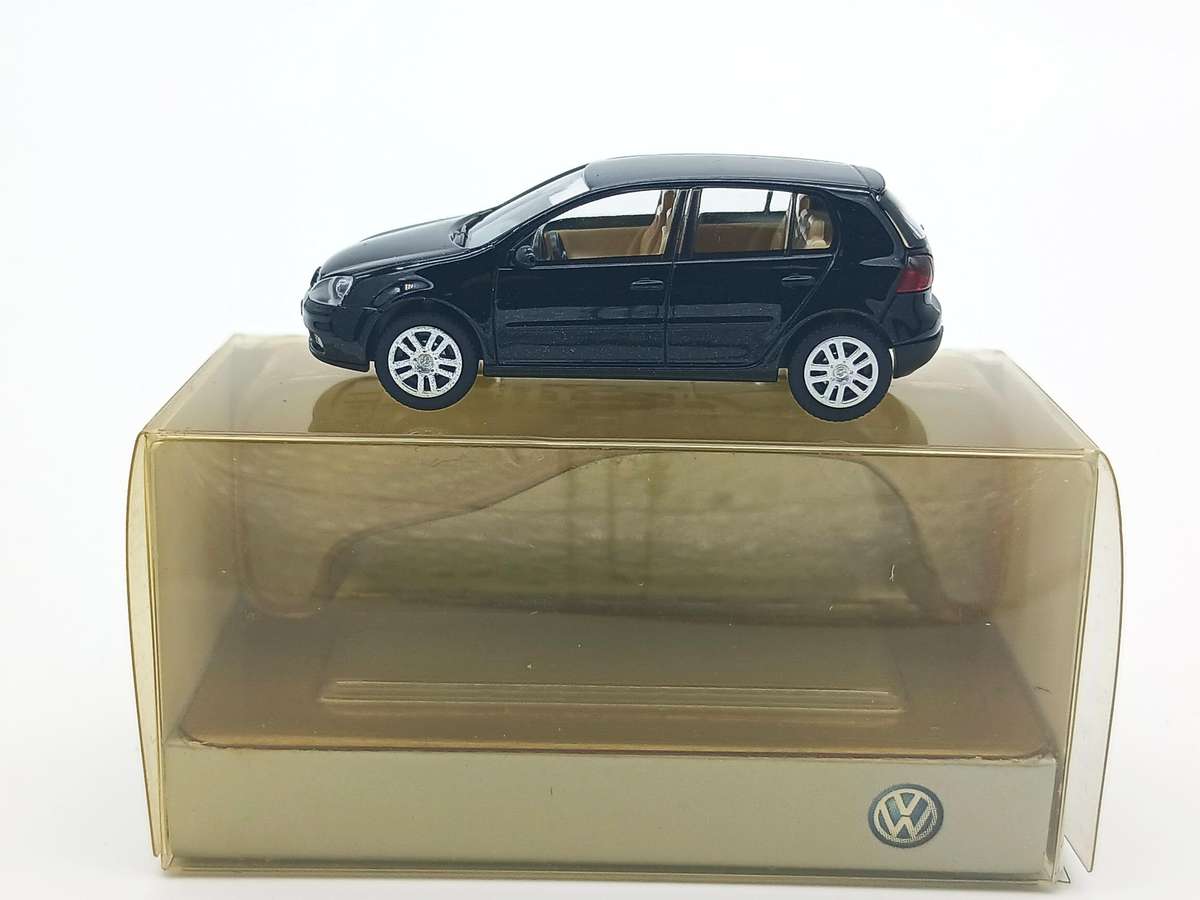 Wiking Volkswagen VW Golf Mk5 TDi 1/87