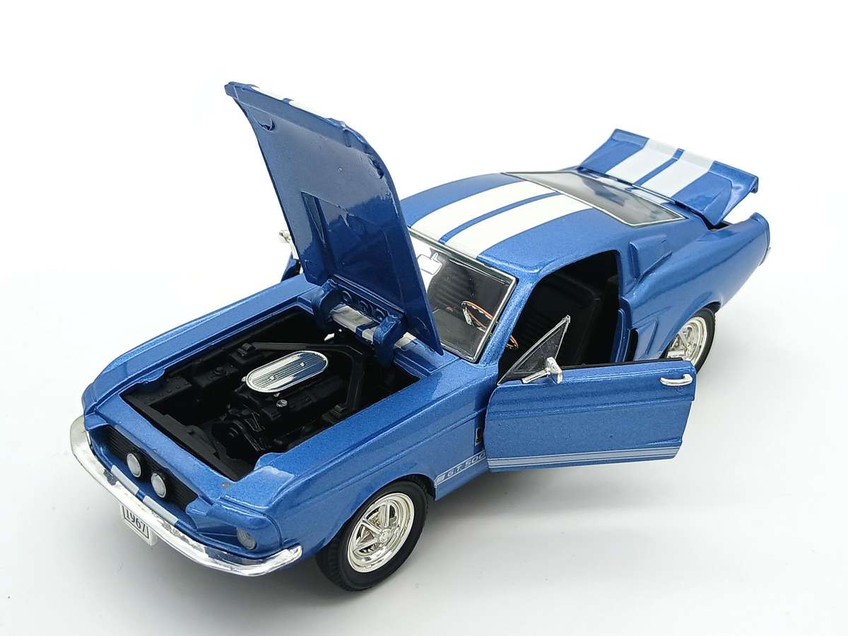JADA Toys 1967 Ford Shelby GT 500 1/32