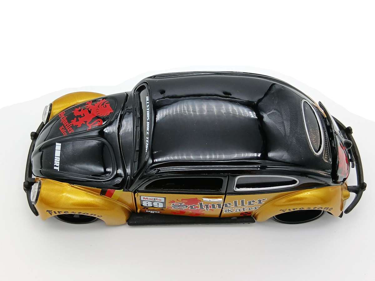 Maisto Volkswagen VW Beetle Race Team All Stars - Rare