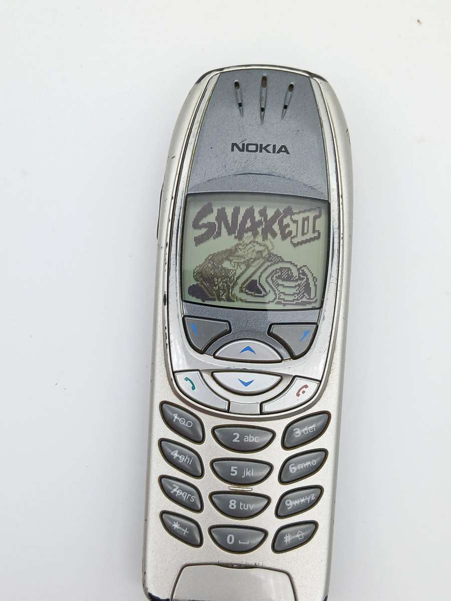 Vintage Nokia 6310i Cell phone 2000s and car handsfree cradle