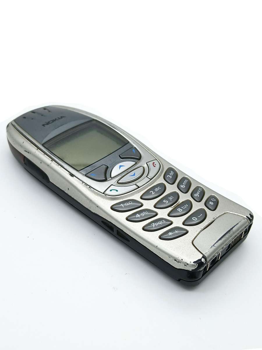 Vintage Nokia 6310i Cell phone 2000s and car handsfree cradle