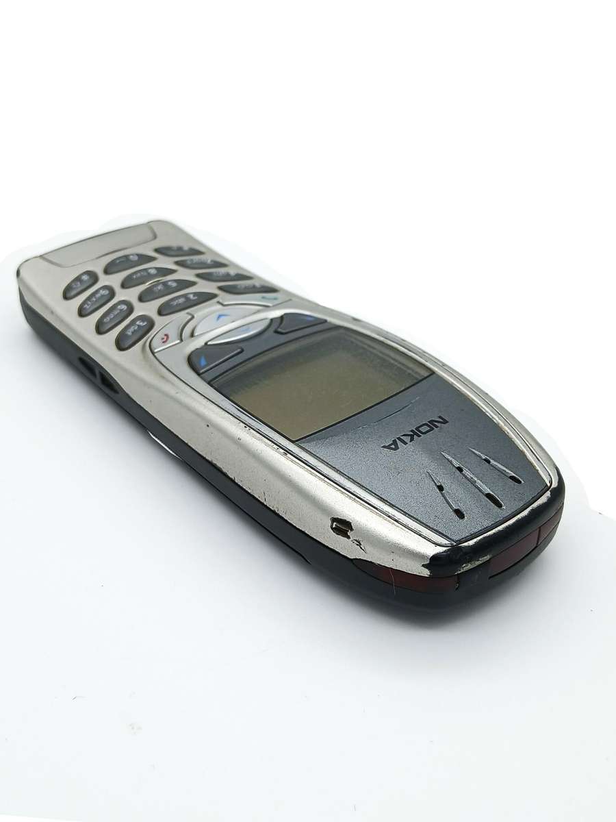 Vintage Nokia 6310i Cell phone 2000s and car handsfree cradle