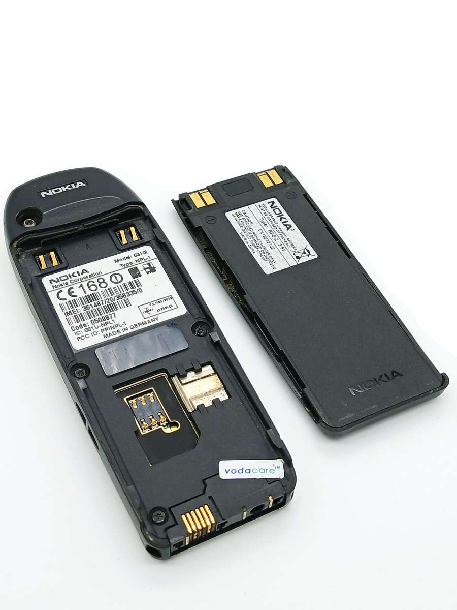 Vintage Nokia 6310i Cell phone 2000s and car handsfree cradle