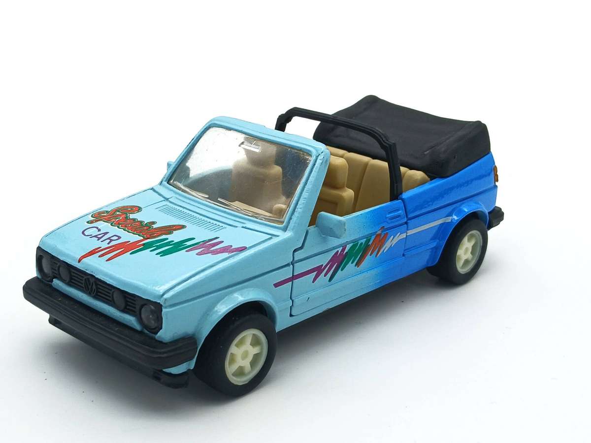 Welly Volkswagen VW Golf Cabriolet 1/36