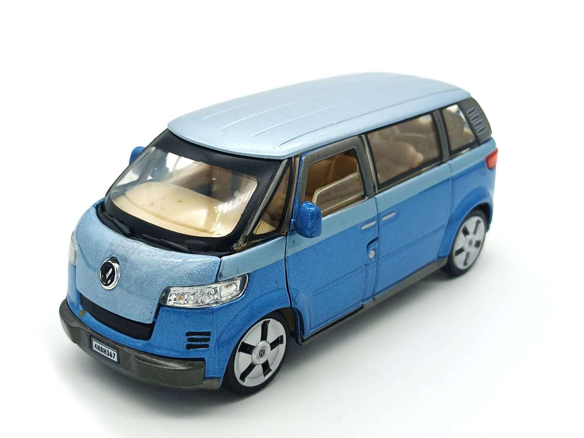 Hongwell Volkswagen VW 2001 Microbus 1/34