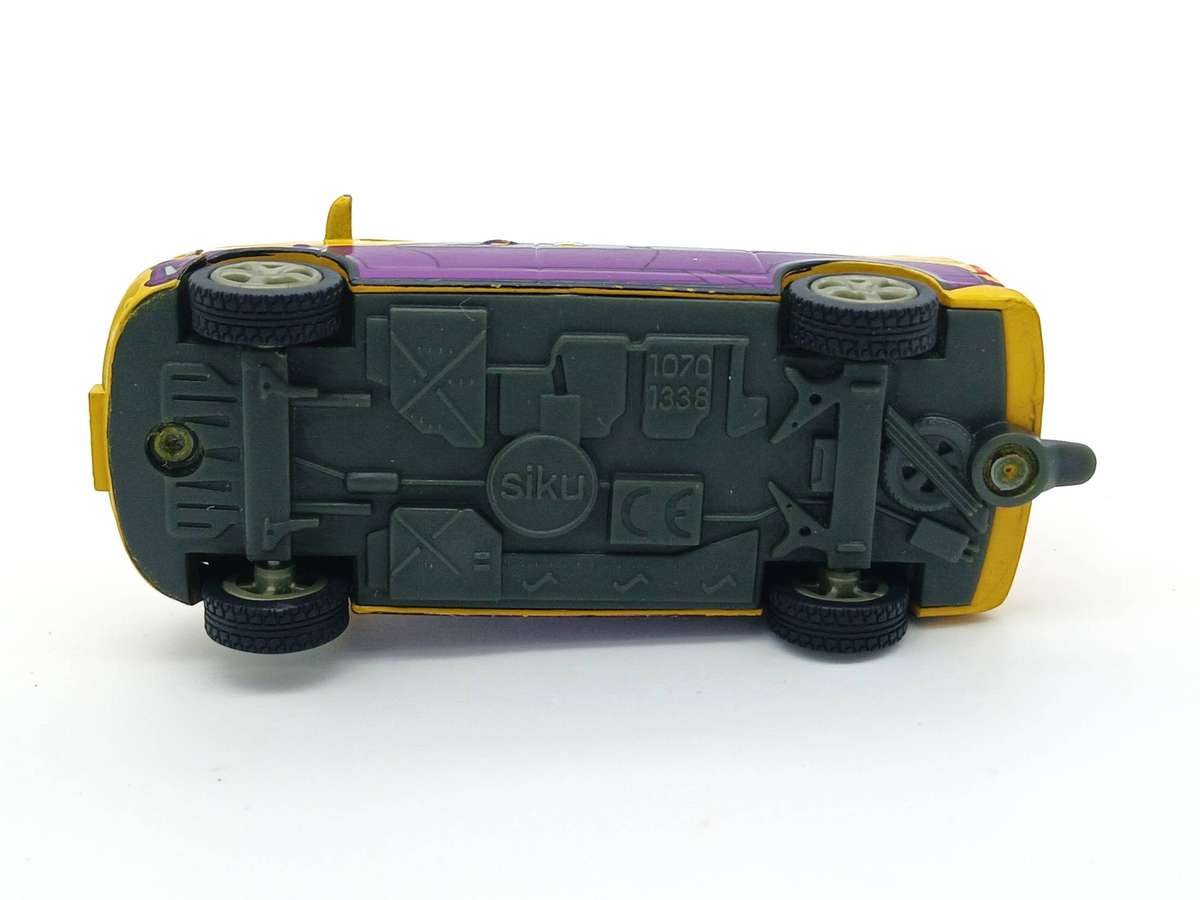 Siku Volkswagen VW T5 Multivan No.1070