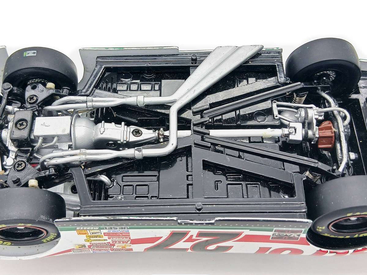 Action Chevrolet Monte Carlo #27 Nascar Busch Series 1999 Casey Atwood 1/18 (for restoration)