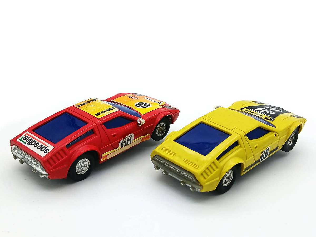 Vintage Slot car track parts Speedtrax and Lincoln International 1979