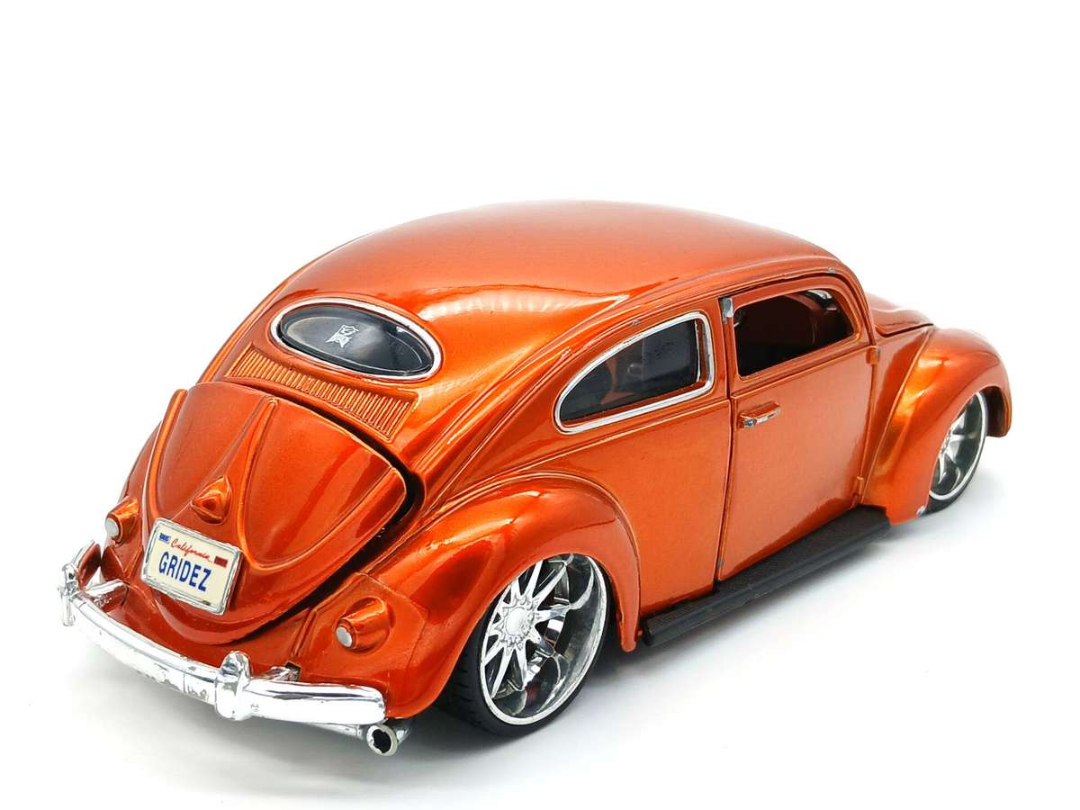 Maisto Volkswagen VW Beetle Gridez for restoration 1/24