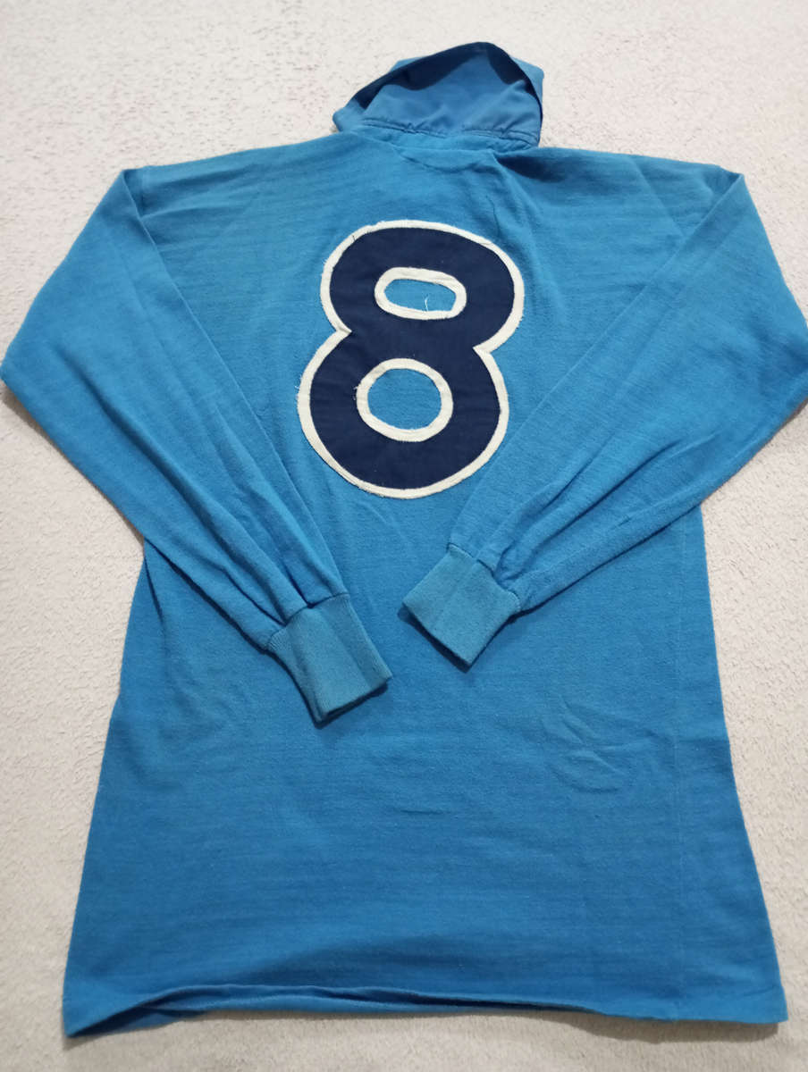 NTVL Rugby Jersey no 8 Size 42