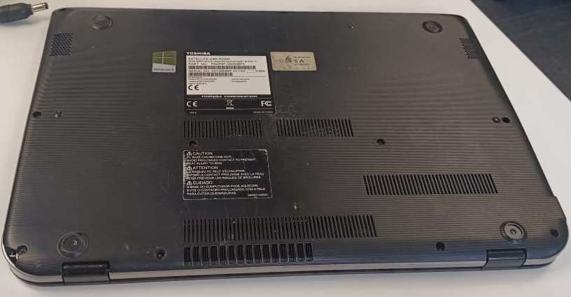 Toshiba Touch Screen Laptop i5 Long Life Battery