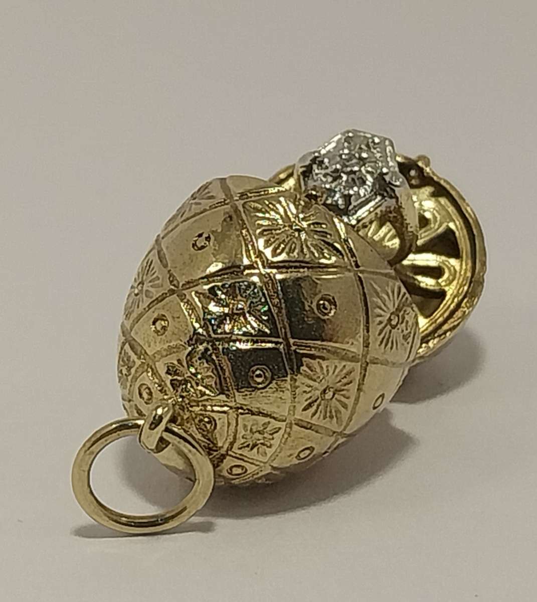 9ct Yellow Gold Egg Pendant