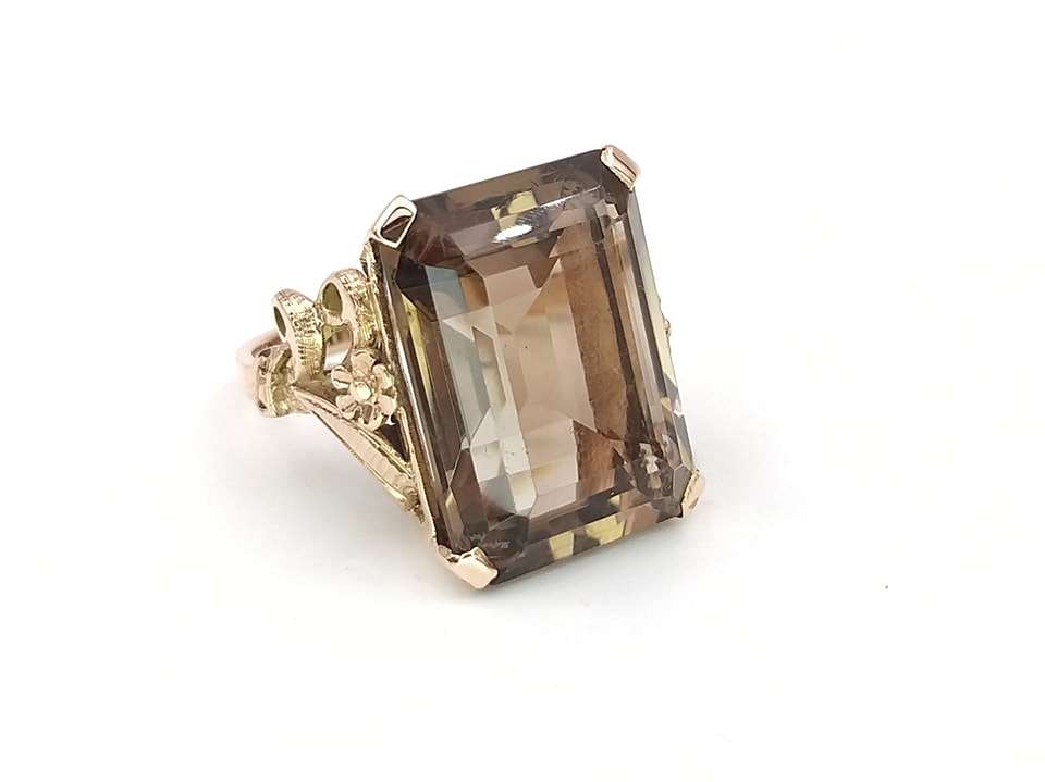 Magnificent 1970s rose gold & smoky topaz dress ring