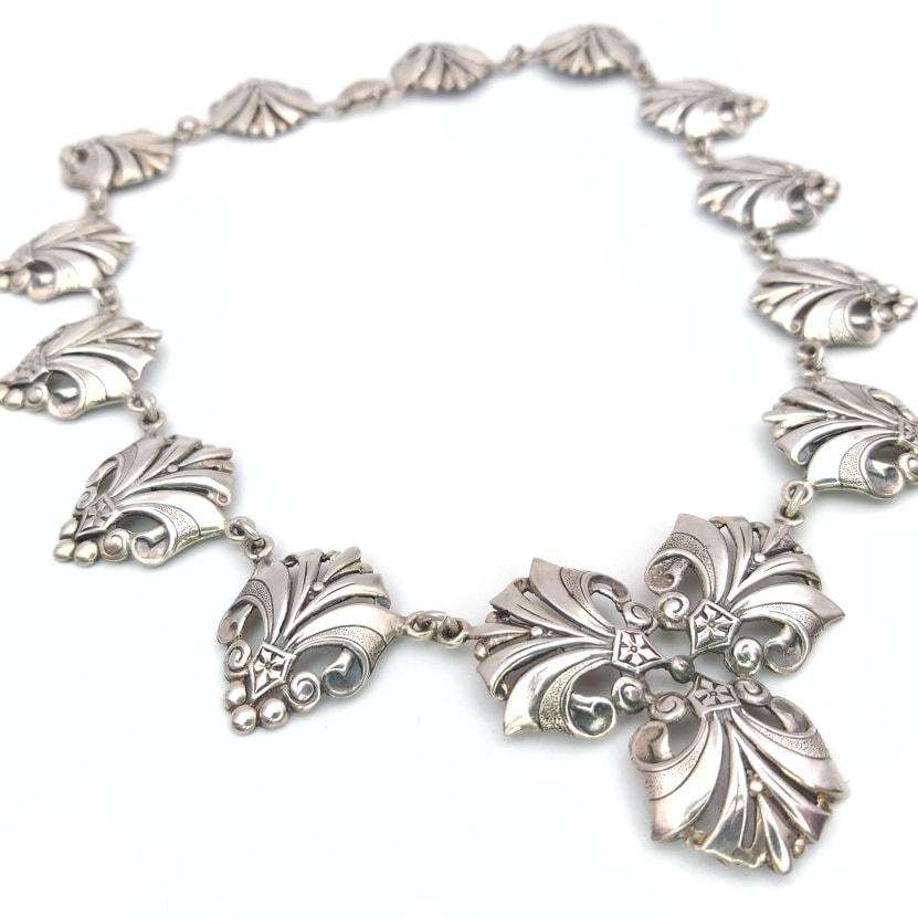 Sumptuous 1940s style sterling silver necklace (Candida-Joe Calafato)