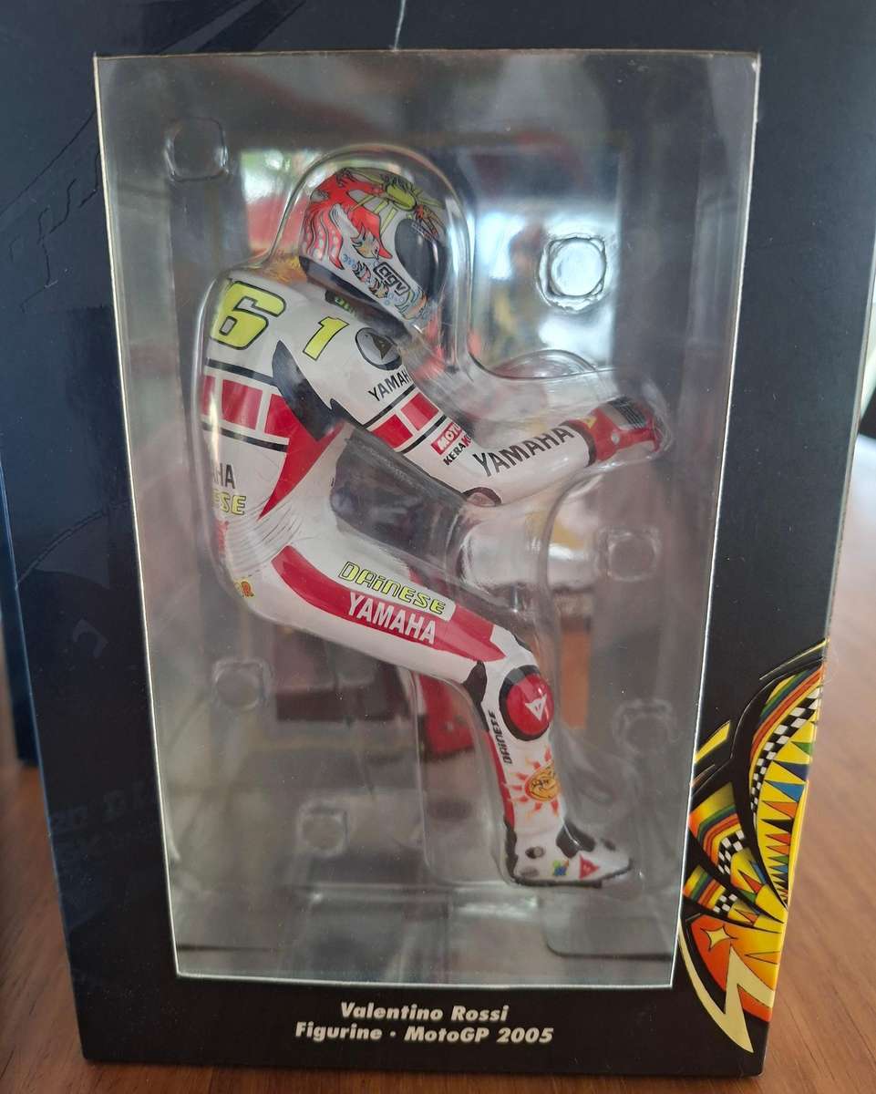 2005 Moto GP Valentino Rossi Figurine - Yamaha Factory Team