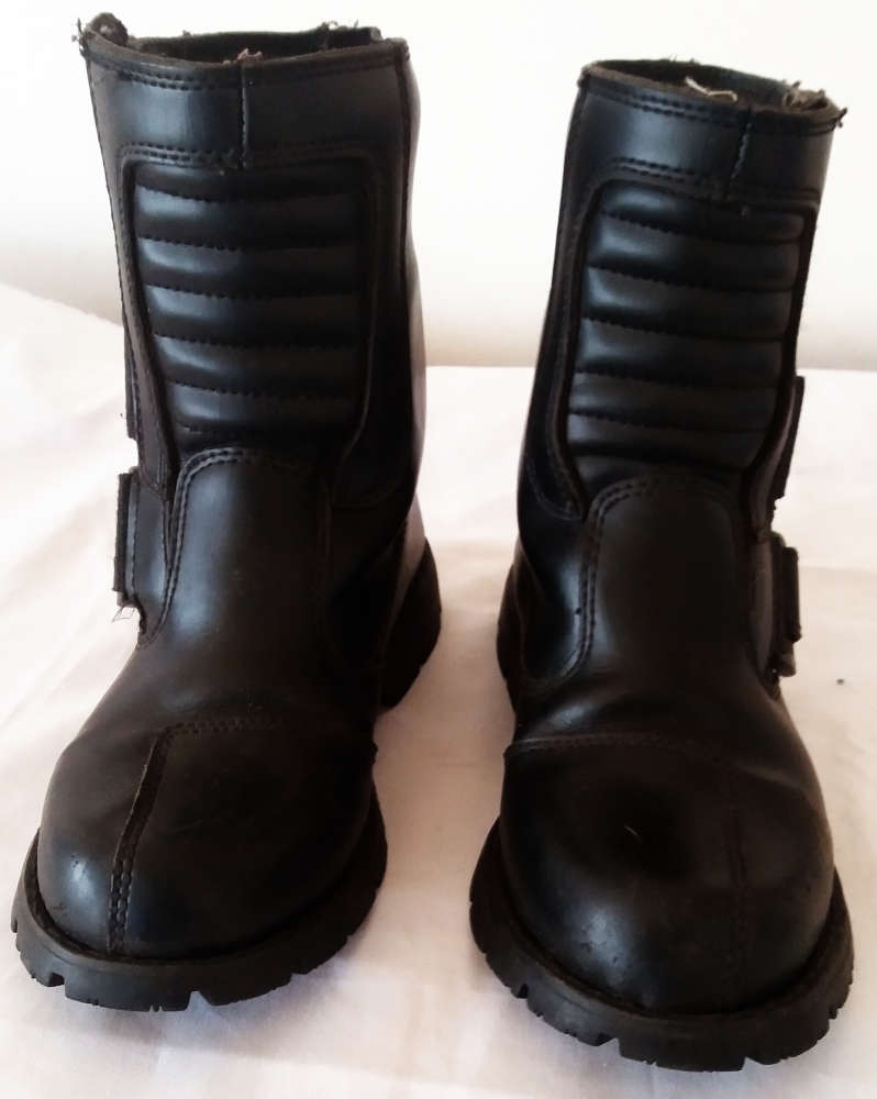 Vixen motorcycle leather boots - women size 6