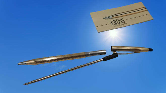 Vintage 1/20 10kt rolled gold Cross ballpoint point in Brown Hard case- ink is dry