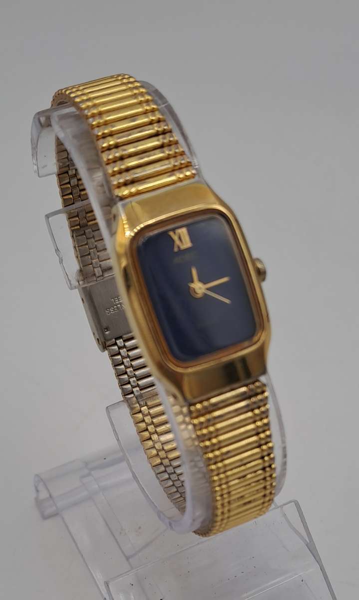 Pre-Owned Vintage ADEC 2038 By Citizen Ladies Quartz Watch -working