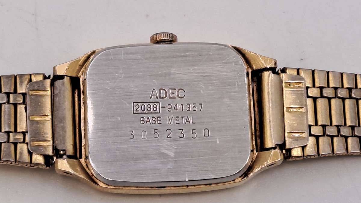 Pre-Owned Vintage ADEC 2038 By Citizen Ladies Quartz Watch -working
