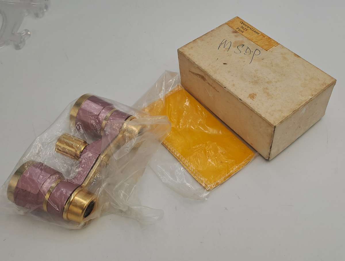 Vintage 3X25 Shin Han Pink Opera Glasses Boxed with cleaning cloth