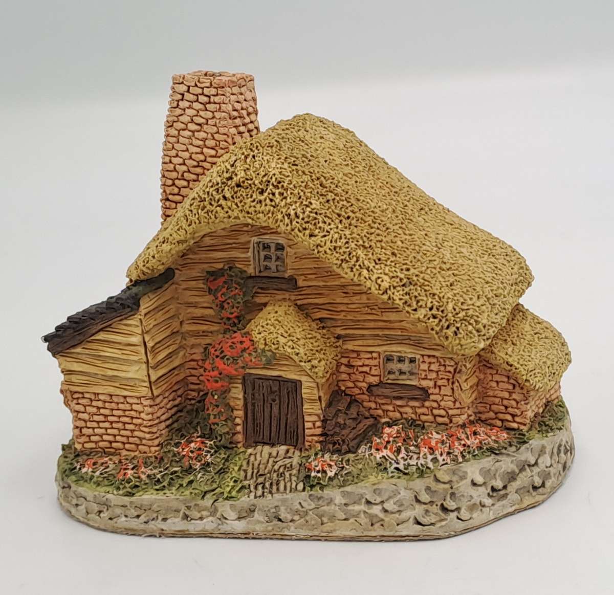 1982 David Winter Cottage Collection "Drovers Cottage"Hand Made In Great Britain.