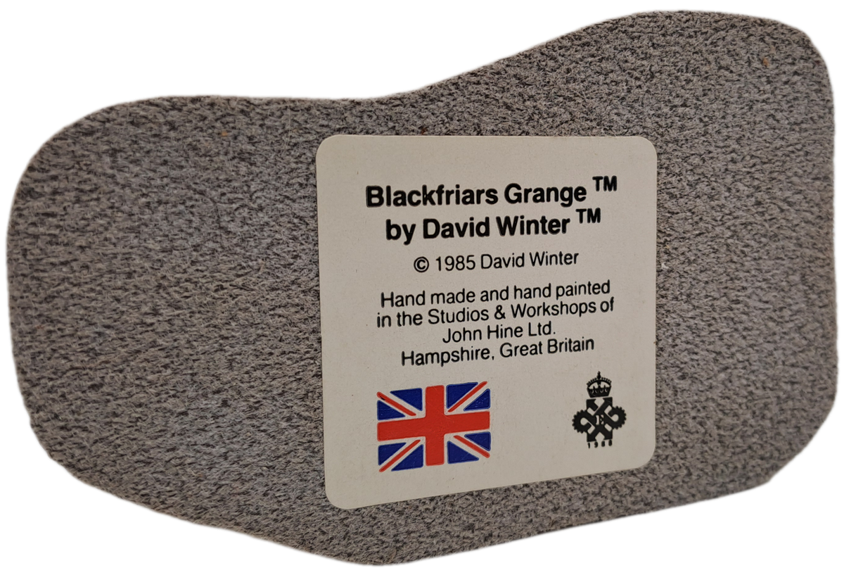 1985 David Winter Cottage Collection "Blackfriars Grange" Hand Made in Great Britain.