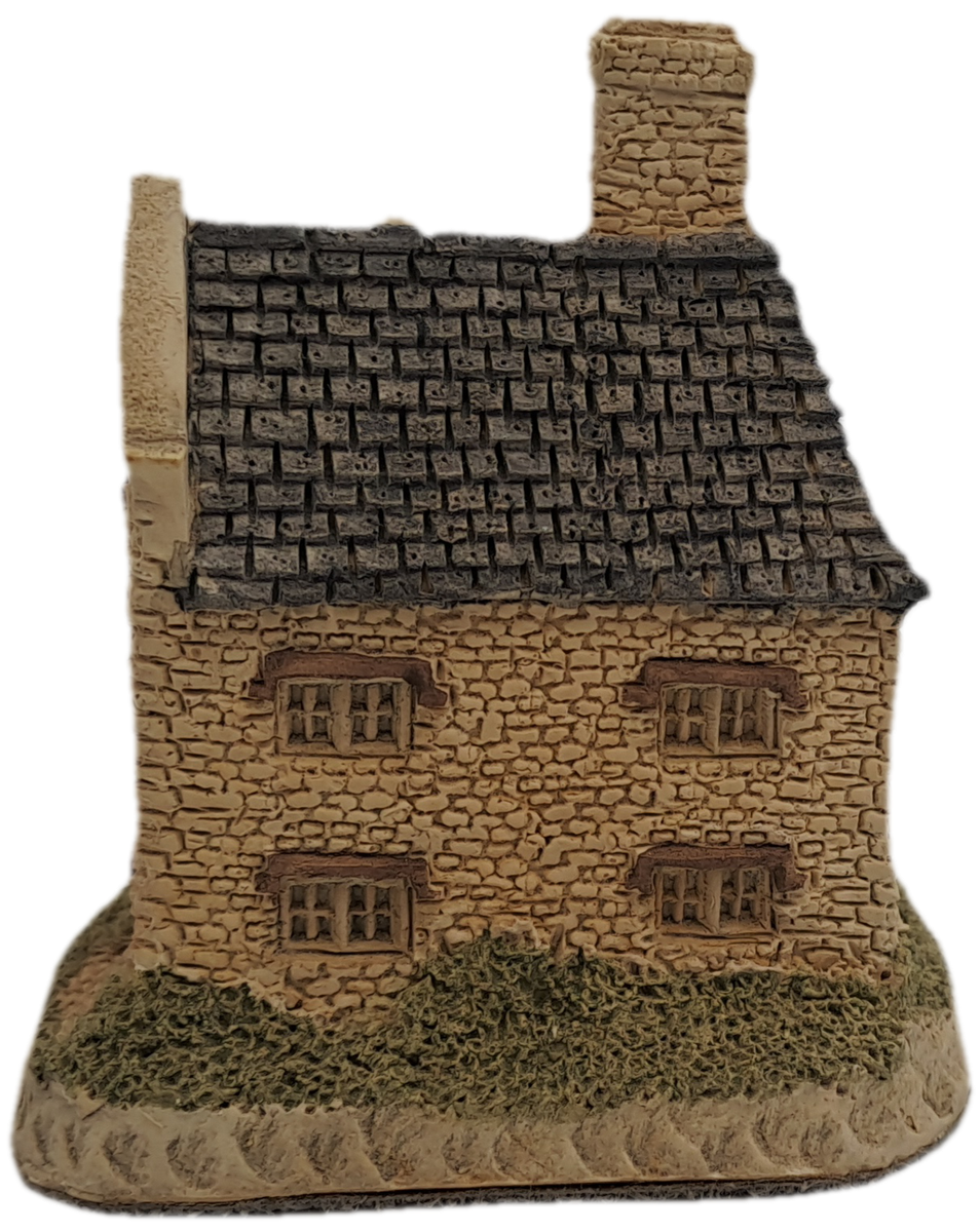 1985 David Winter Cottage Collection "Blackfriars Grange" Hand Made in Great Britain.
