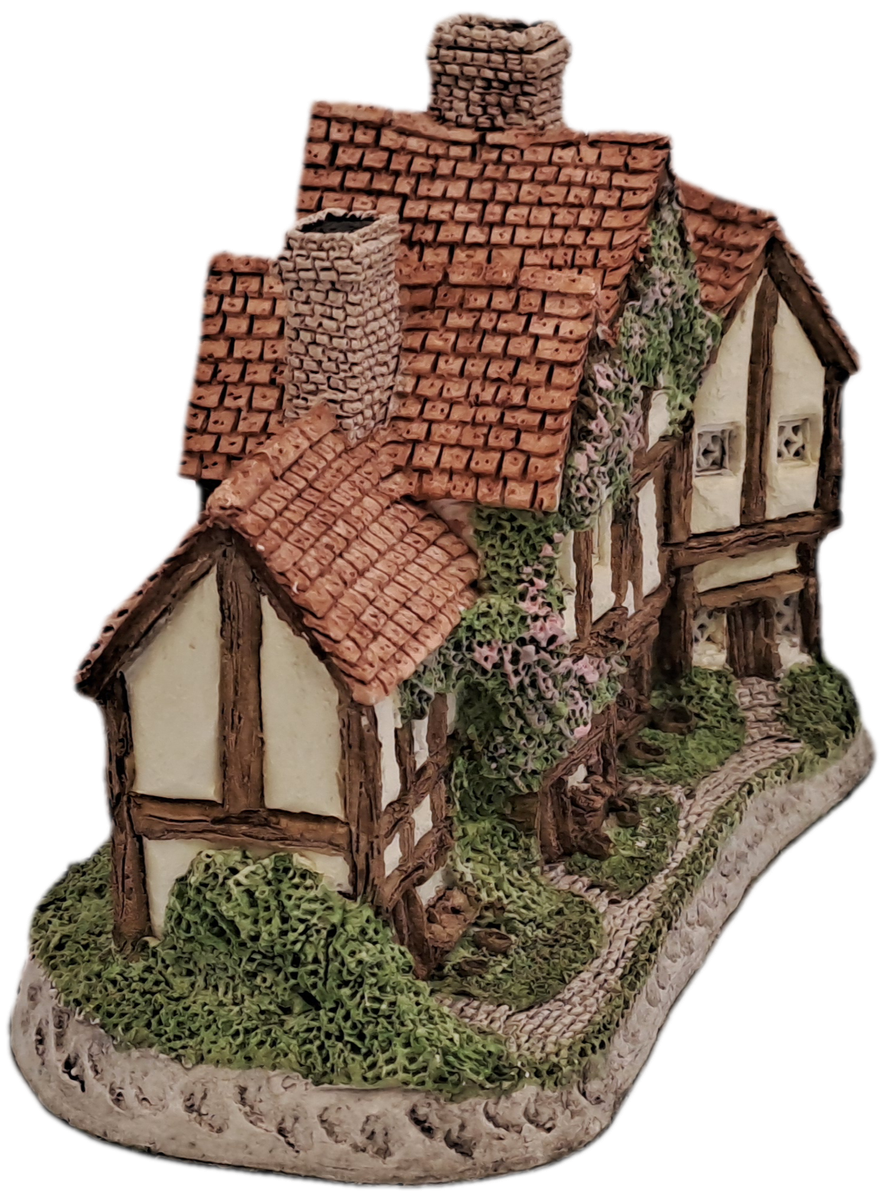 1985 David Winter Cottage Collection"The Apothecarys Shop" Hand Made In Great Britain.