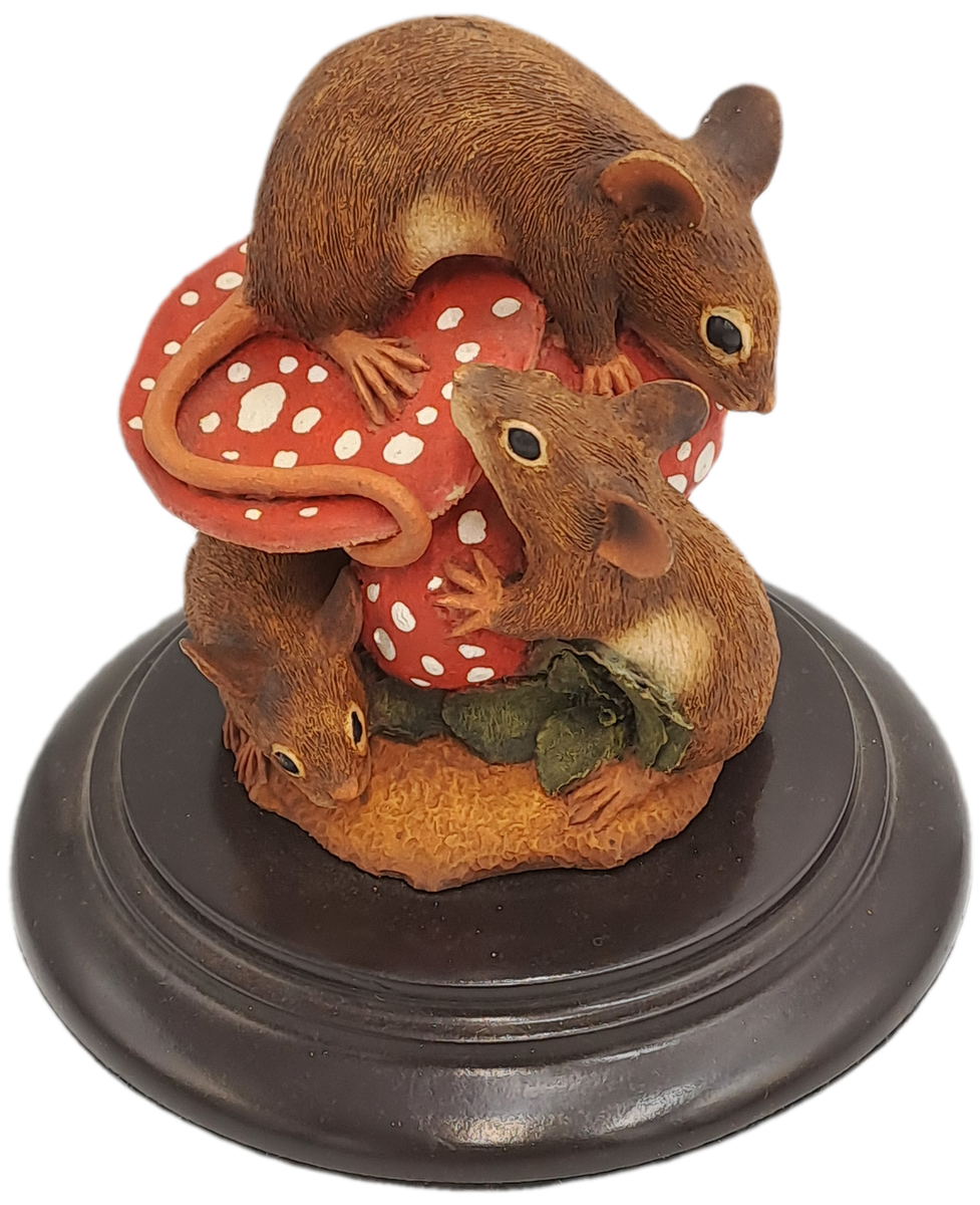 Limited Edition No 600 of 5000 Feathers Wildlife Mice Figurine Hand Crafted Knysna