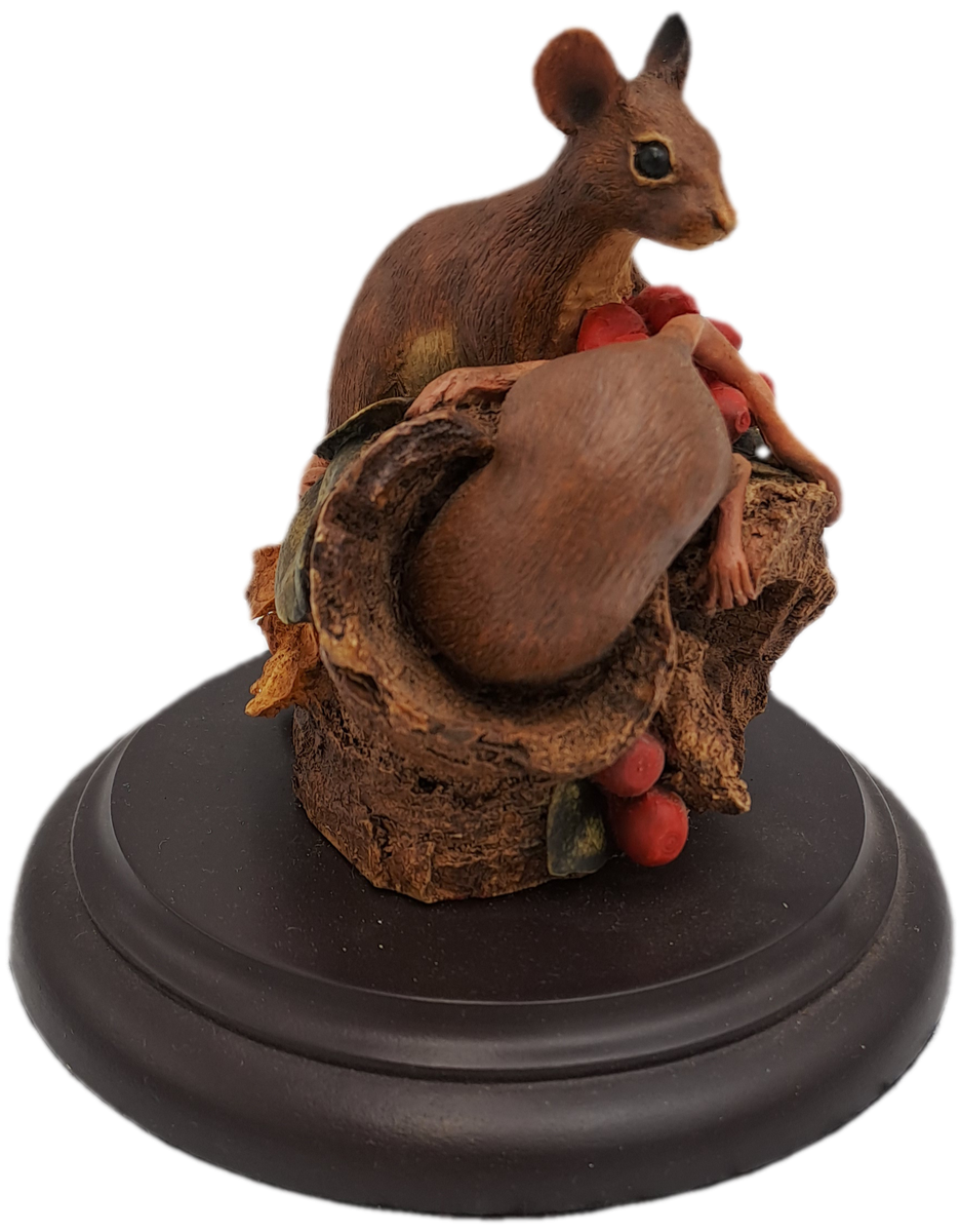 Limited Edition No 1552 of 5000 Feathers Wildlife Mice Figurine Hand Crafted Knysna