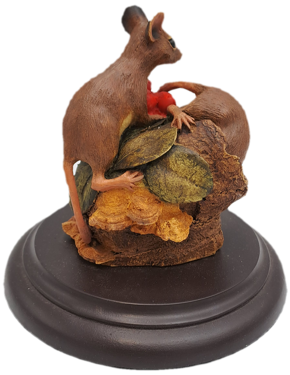 Limited Edition No 1552 of 5000 Feathers Wildlife Mice Figurine Hand Crafted Knysna