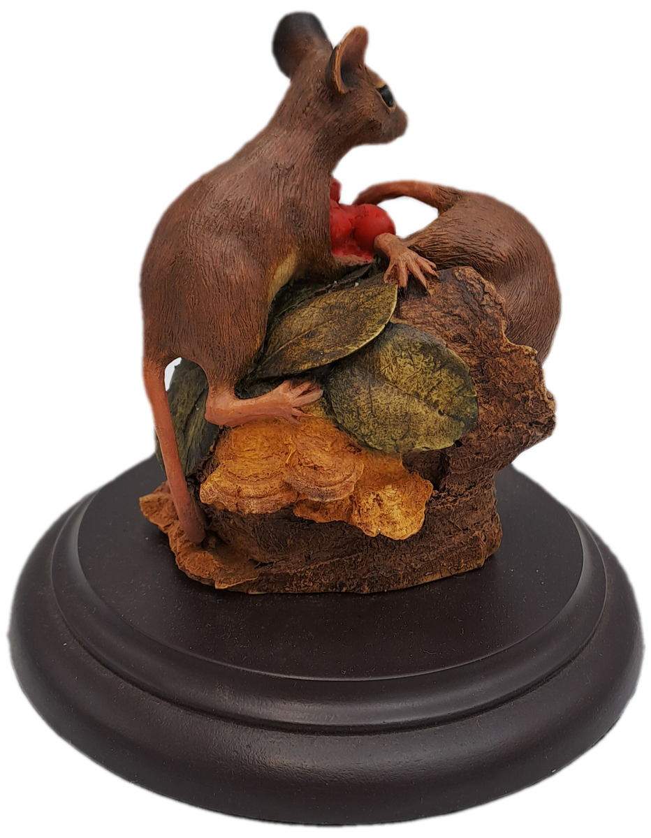 Limited Edition No 1552 of 5000 Feathers Wildlife Mice Figurine Hand Crafted Knysna
