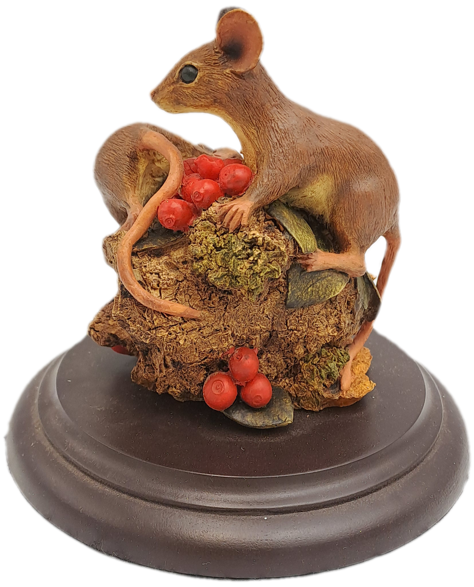 Limited Edition No 1552 of 5000 Feathers Wildlife Mice Figurine Hand Crafted Knysna