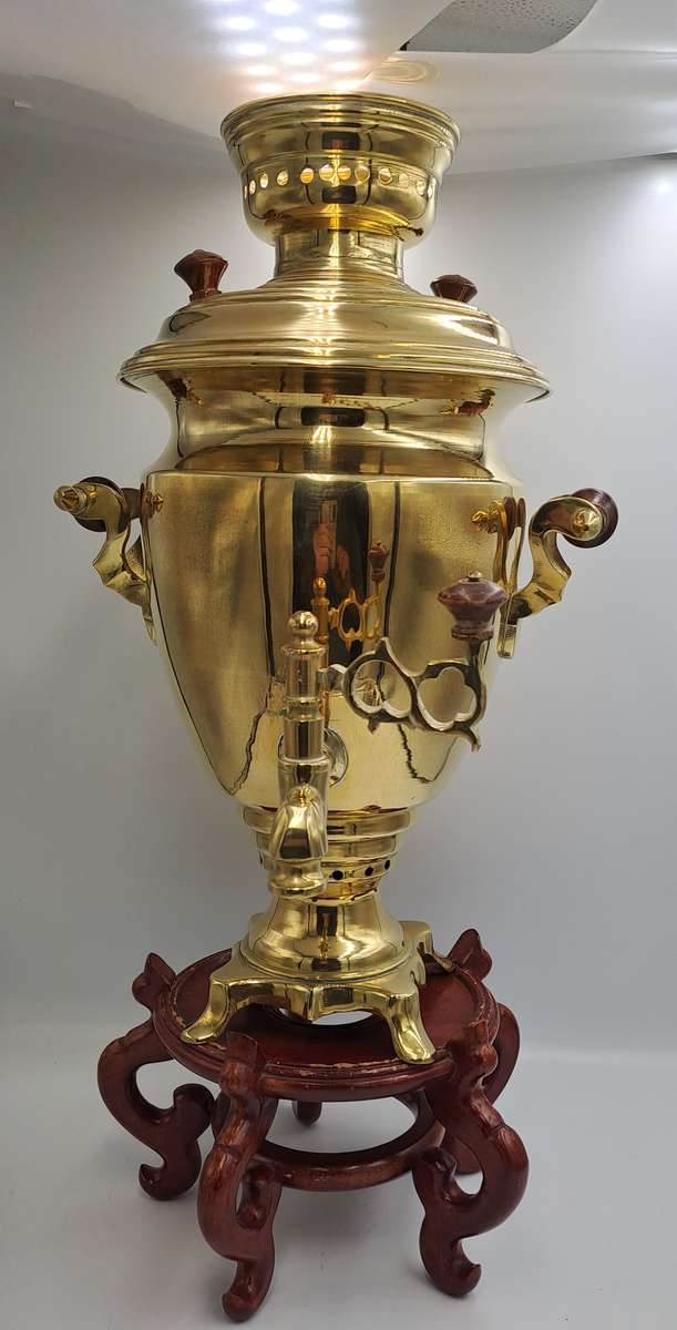 Large Russian Samovar 55cm Tall Brass with wooden Handles and Knobbs on Wooden Stand.