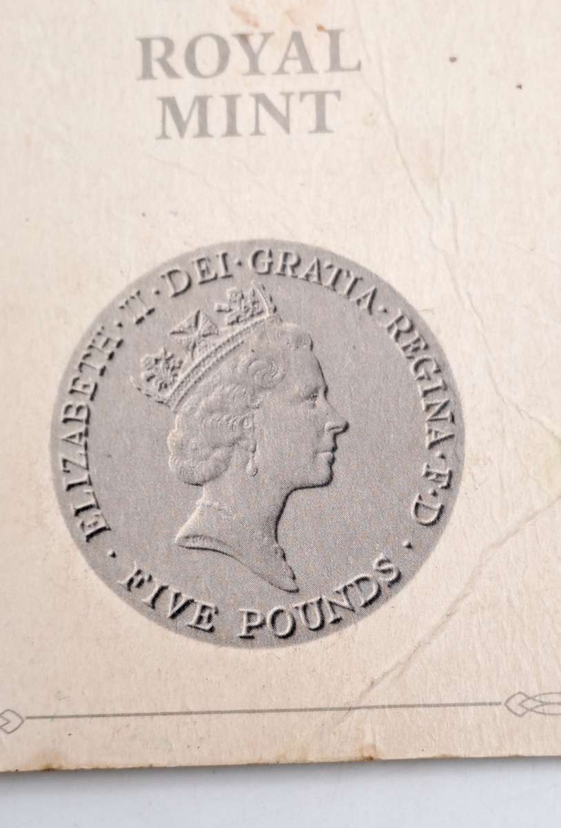 1990 United Kingdom UNC 5 Pounds - Elizabeth II 3rd portrait, Queen Mother 90th Birthday -sealed