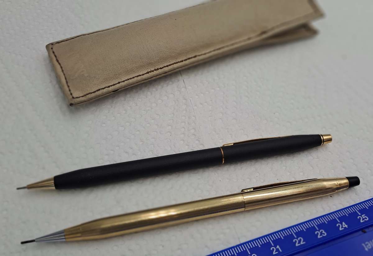 Pre-Owned 2 Machanical Cross Pencils in Leather Pouch - One is a 1/20 12kt Gold Filled Pencil