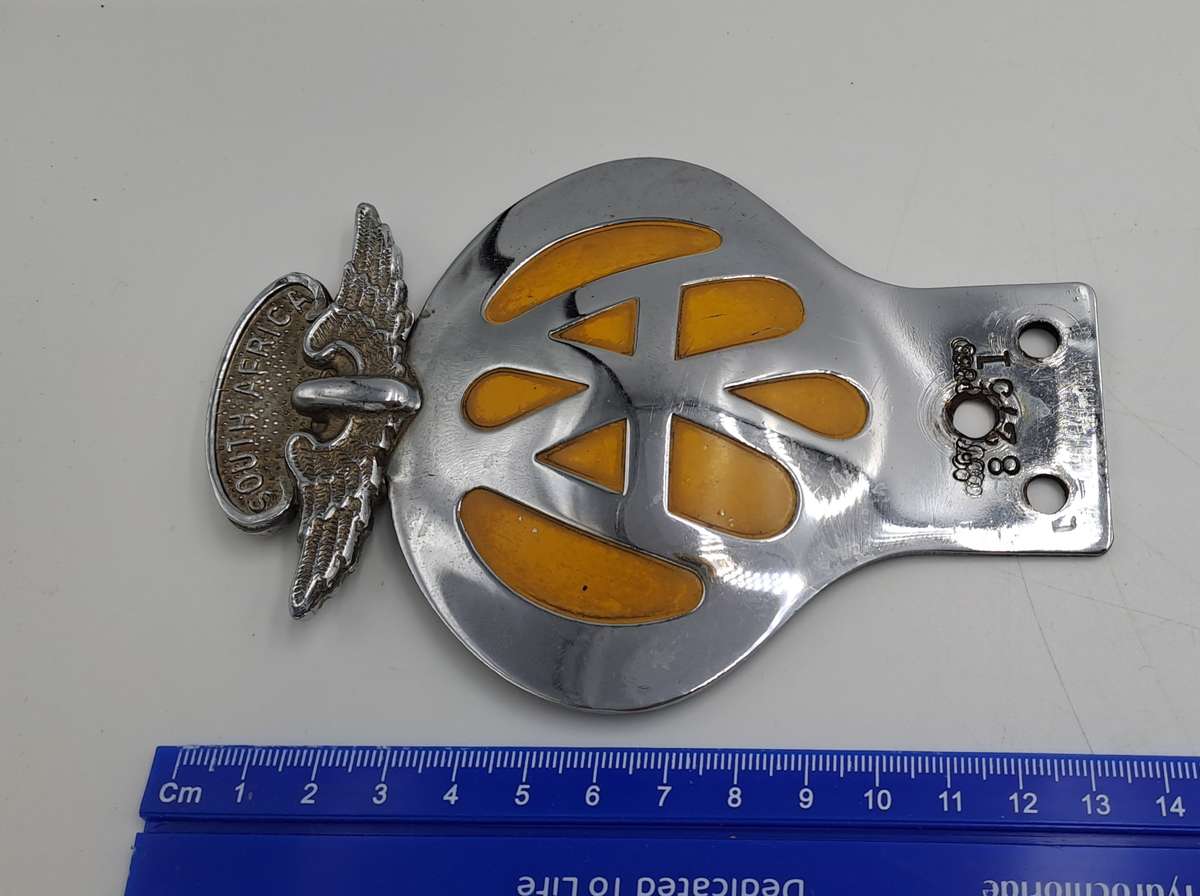 Vintage South Africa AA (Automobile association) Badge -No 82751