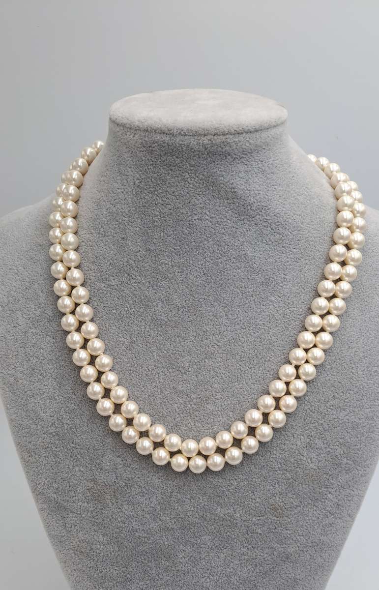Vintage 84cm Faux? Pearl Necklace with a 14kt Gold Clasp