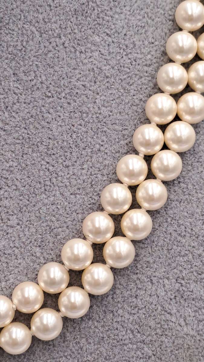 Vintage 84cm Faux? Pearl Necklace with a 14kt Gold Clasp